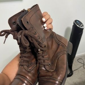 Combat boots